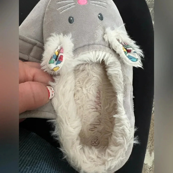 Mini Boden bunny slippers - Picture 6 of 6